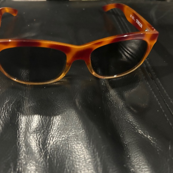 Kaenon Stinson Stylish tortoise Eyeglasses frame only - Picture 8 of 8
